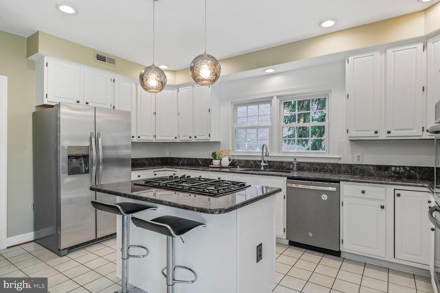 6013 4TH ST N, ARLINGTON, Virginia 22203, 5 Bedrooms Bedrooms, ,3 BathroomsBathrooms,Residential,For sale,6013 4TH ST N,VAAR2057366 MLS # VAAR2057366
