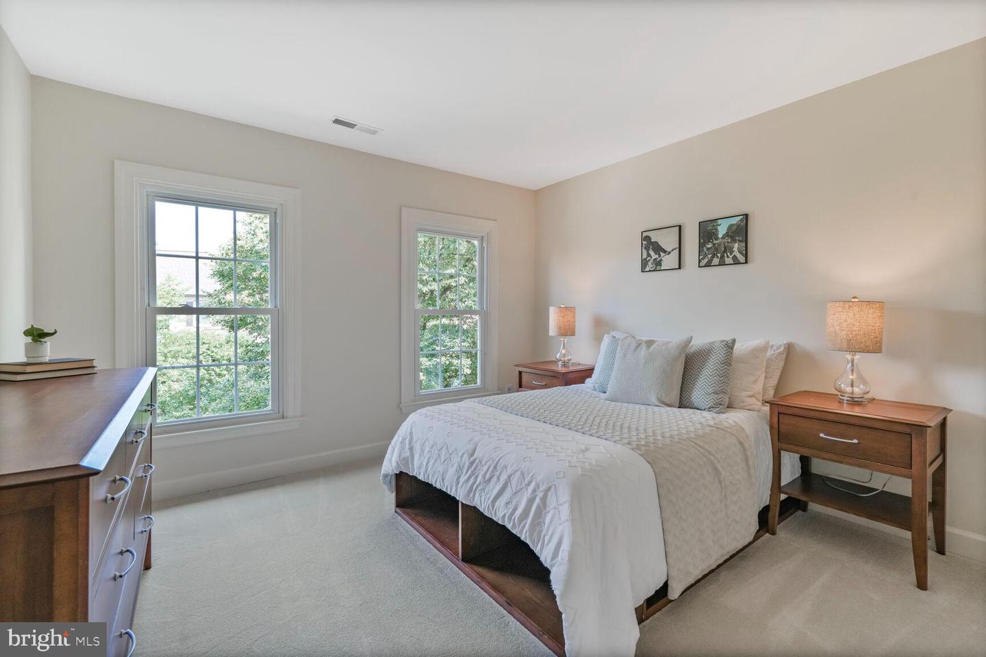 6013 4TH ST N, ARLINGTON, Virginia 22203, 5 Bedrooms Bedrooms, ,3 BathroomsBathrooms,Residential,For sale,6013 4TH ST N,VAAR2057366 MLS # VAAR2057366