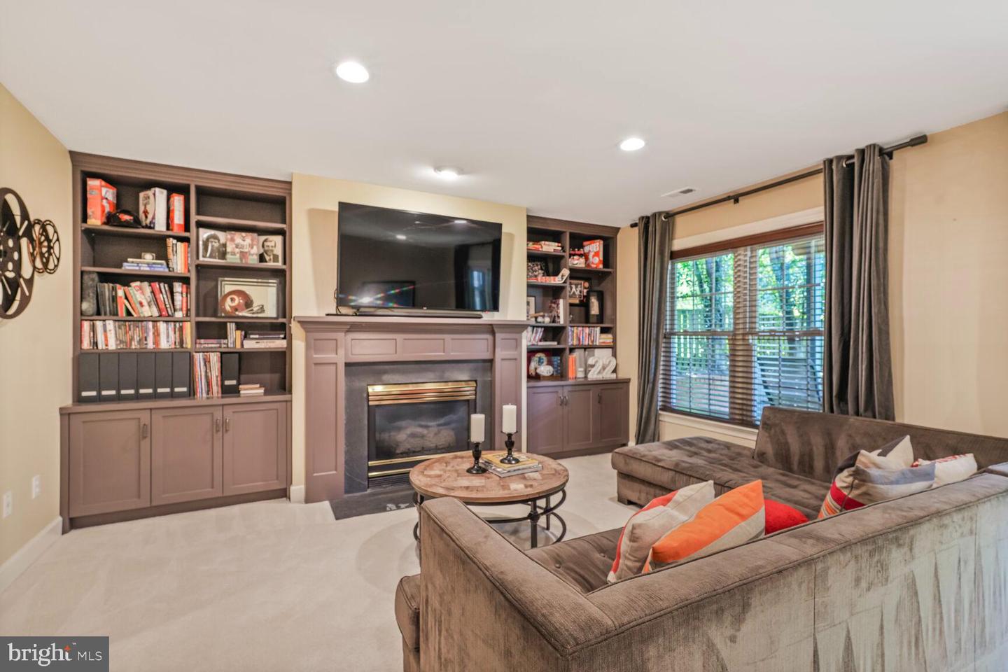 6013 4TH ST N, ARLINGTON, Virginia 22203, 5 Bedrooms Bedrooms, ,3 BathroomsBathrooms,Residential,For sale,6013 4TH ST N,VAAR2057366 MLS # VAAR2057366