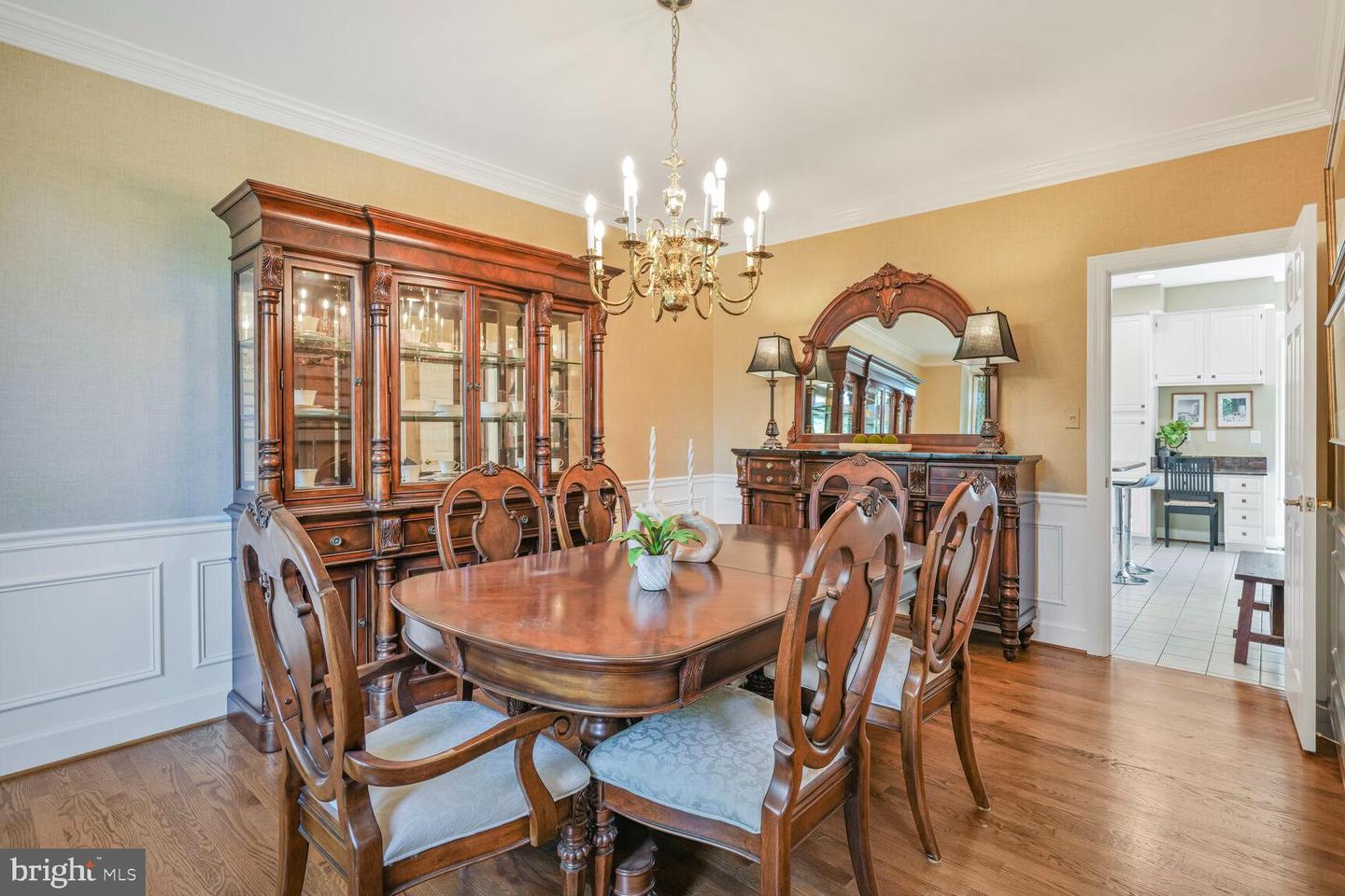 6013 4TH ST N, ARLINGTON, Virginia 22203, 5 Bedrooms Bedrooms, ,3 BathroomsBathrooms,Residential,For sale,6013 4TH ST N,VAAR2057366 MLS # VAAR2057366