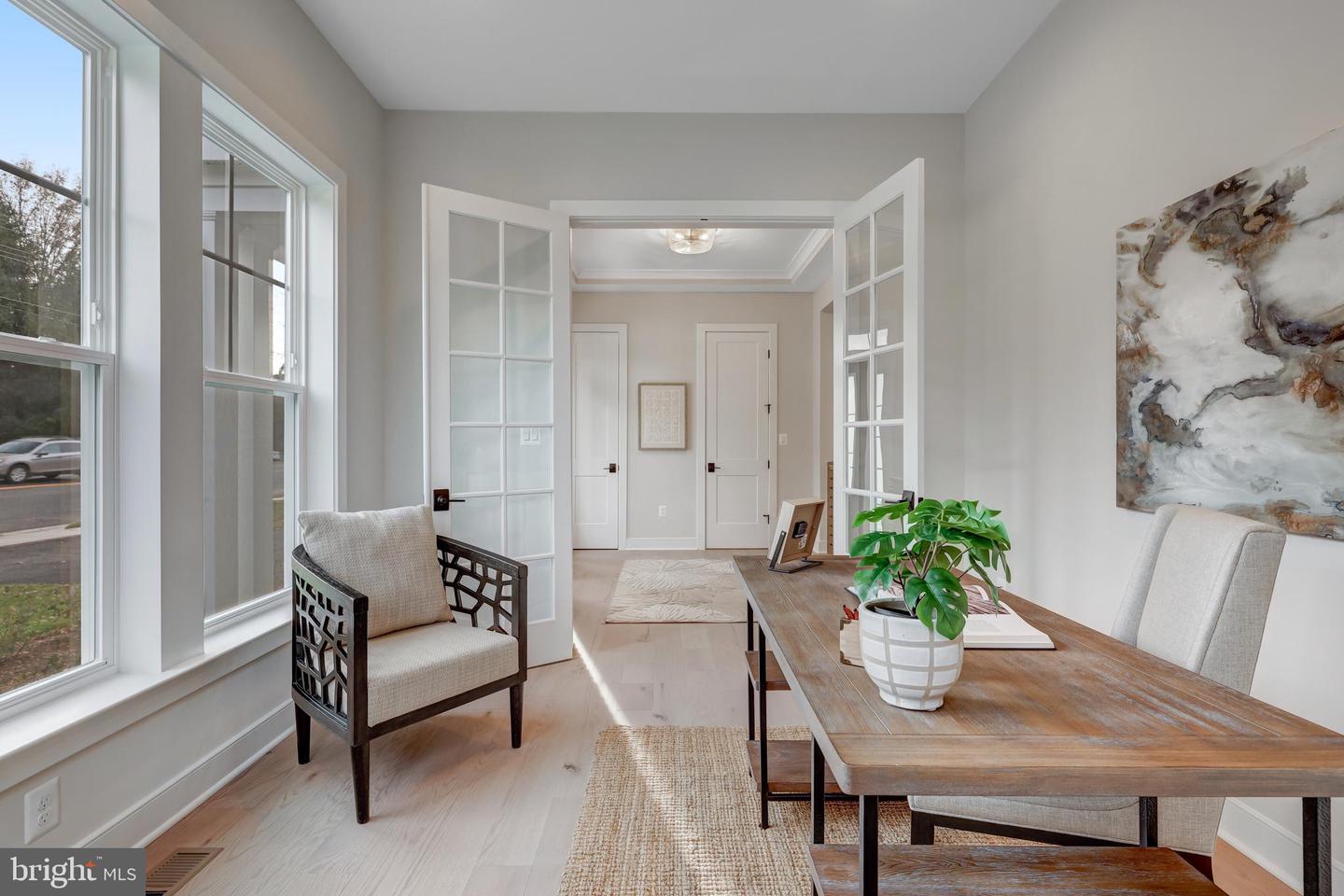 3013 N TORONTO ST, ARLINGTON, Virginia 22213, 4 Bedrooms Bedrooms, ,3 BathroomsBathrooms,Residential,For sale,3013 N TORONTO ST,VAAR2057506 MLS # VAAR2057506