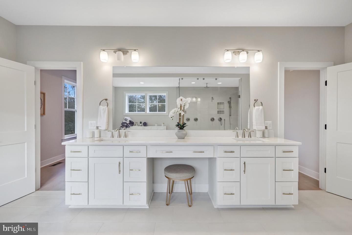 3013 N TORONTO ST, ARLINGTON, Virginia 22213, 4 Bedrooms Bedrooms, ,3 BathroomsBathrooms,Residential,For sale,3013 N TORONTO ST,VAAR2057506 MLS # VAAR2057506