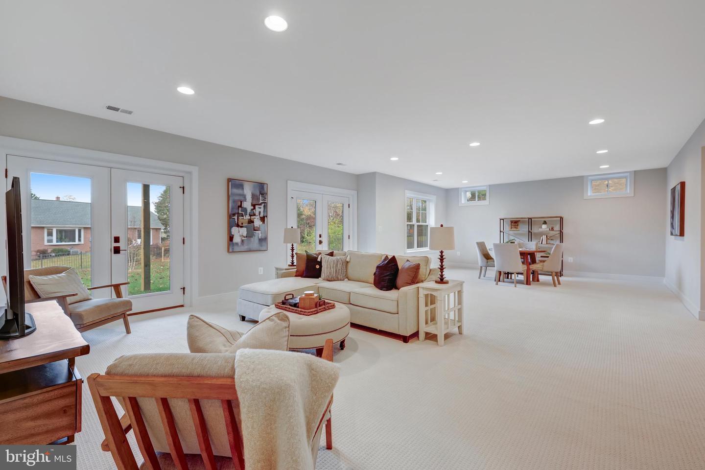 3013 N TORONTO ST, ARLINGTON, Virginia 22213, 4 Bedrooms Bedrooms, ,3 BathroomsBathrooms,Residential,For sale,3013 N TORONTO ST,VAAR2057506 MLS # VAAR2057506