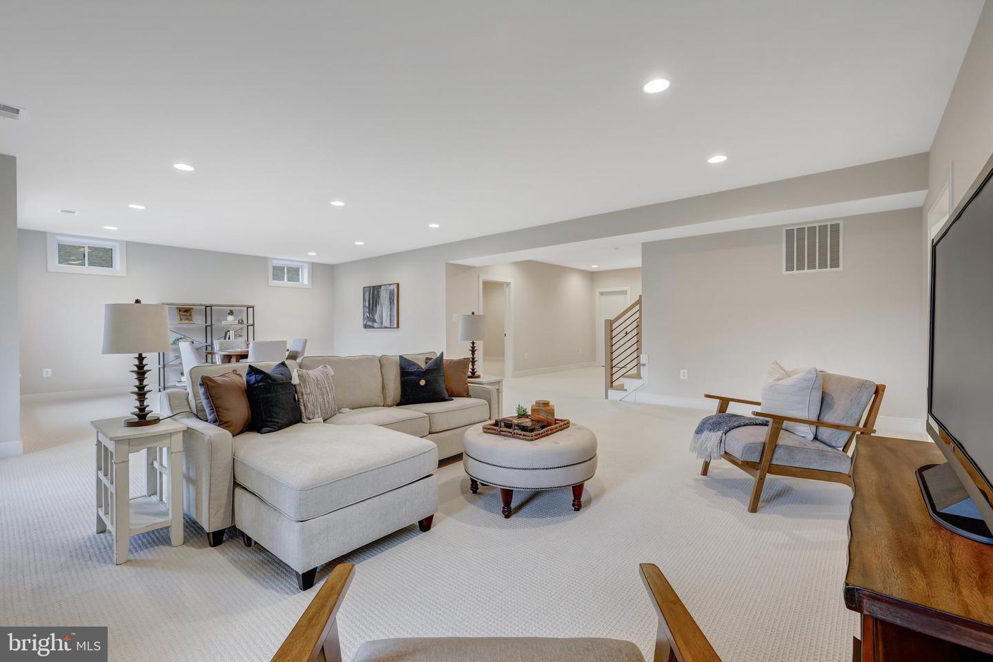 3013 N TORONTO ST, ARLINGTON, Virginia 22213, 4 Bedrooms Bedrooms, ,3 BathroomsBathrooms,Residential,For sale,3013 N TORONTO ST,VAAR2057506 MLS # VAAR2057506