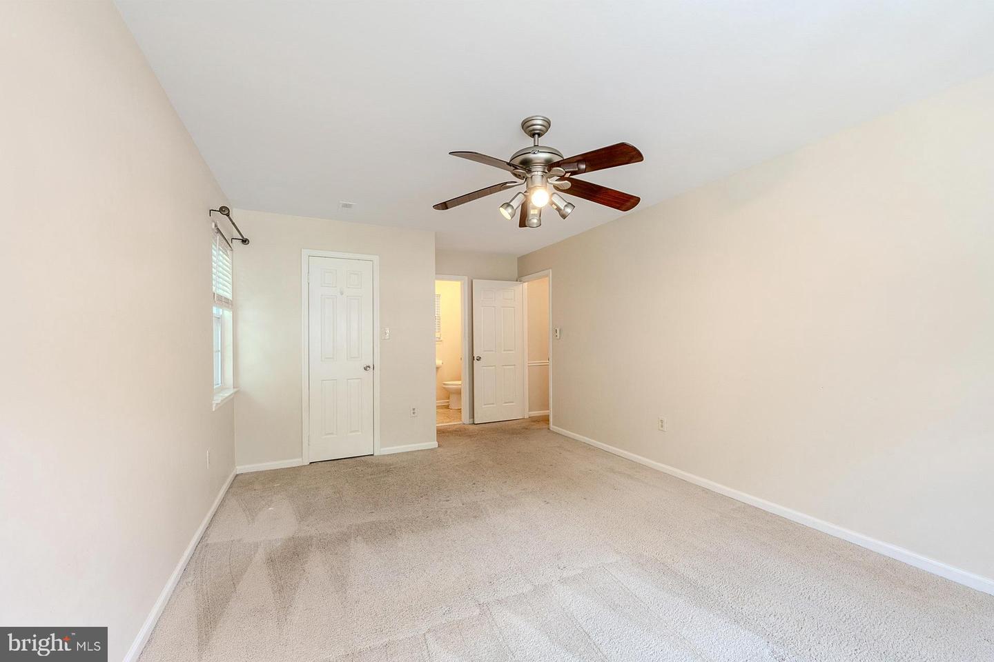 10024 PARK WOODS LN, BURKE, Virginia 22015, 4 Bedrooms Bedrooms, ,2 BathroomsBathrooms,Residential,For sale,10024 PARK WOODS LN,VAFX2243854 MLS # VAFX2243854