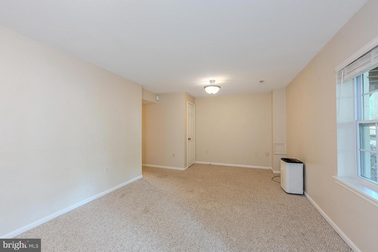 10024 PARK WOODS LN, BURKE, Virginia 22015, 4 Bedrooms Bedrooms, ,2 BathroomsBathrooms,Residential,For sale,10024 PARK WOODS LN,VAFX2243854 MLS # VAFX2243854