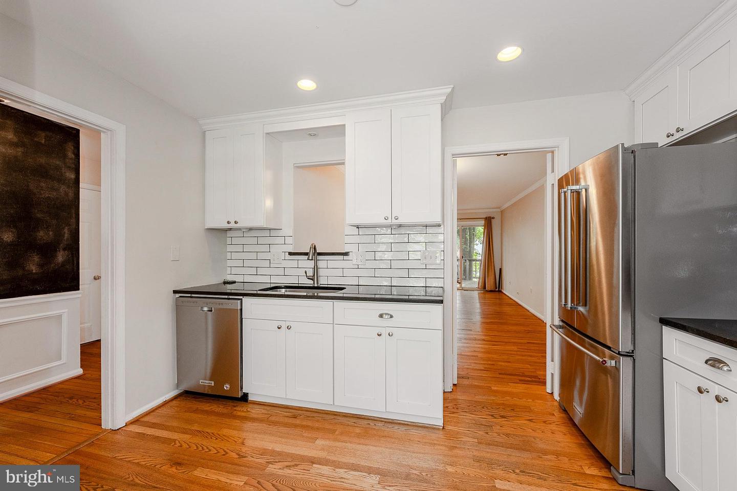 10024 PARK WOODS LN, BURKE, Virginia 22015, 4 Bedrooms Bedrooms, ,2 BathroomsBathrooms,Residential,For sale,10024 PARK WOODS LN,VAFX2243854 MLS # VAFX2243854