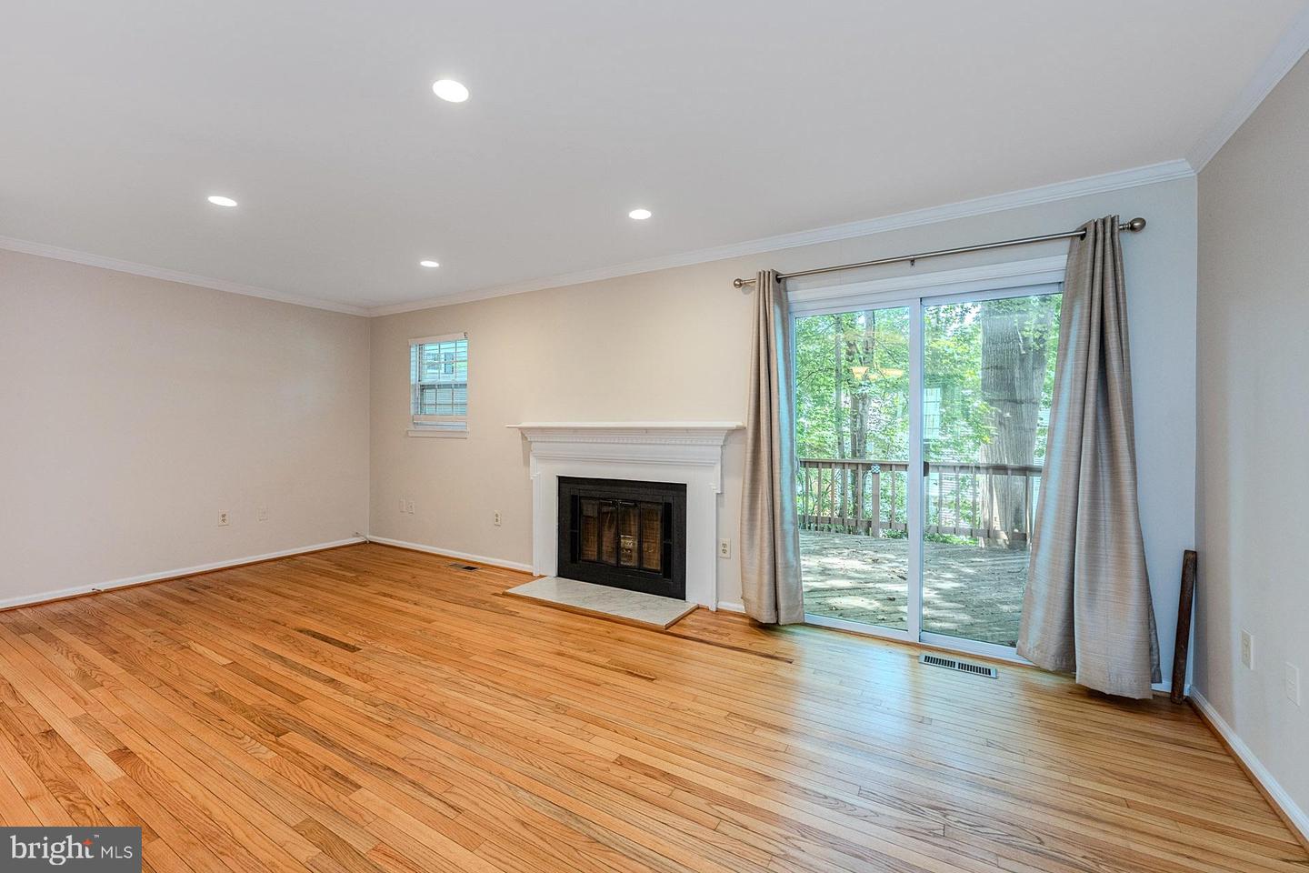 10024 PARK WOODS LN, BURKE, Virginia 22015, 4 Bedrooms Bedrooms, ,2 BathroomsBathrooms,Residential,For sale,10024 PARK WOODS LN,VAFX2243854 MLS # VAFX2243854