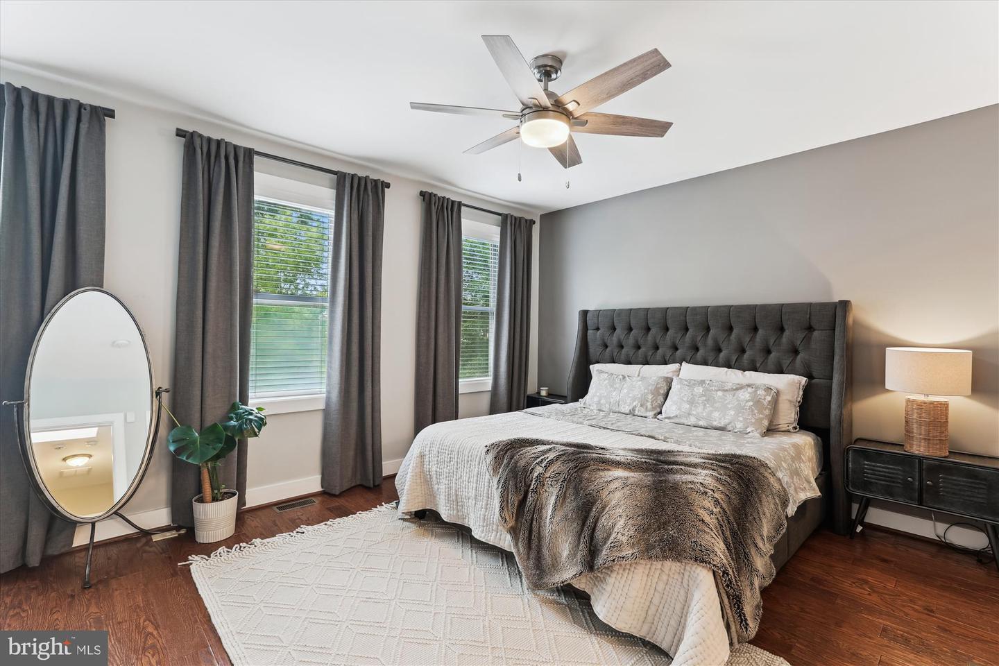 422 HAMILTON ST NW, WASHINGTON, District Of Columbia 20011, 4 Bedrooms Bedrooms, ,3 BathroomsBathrooms,Residential,For sale,422 HAMILTON ST NW,DCDC2202962 MLS # DCDC2202962
