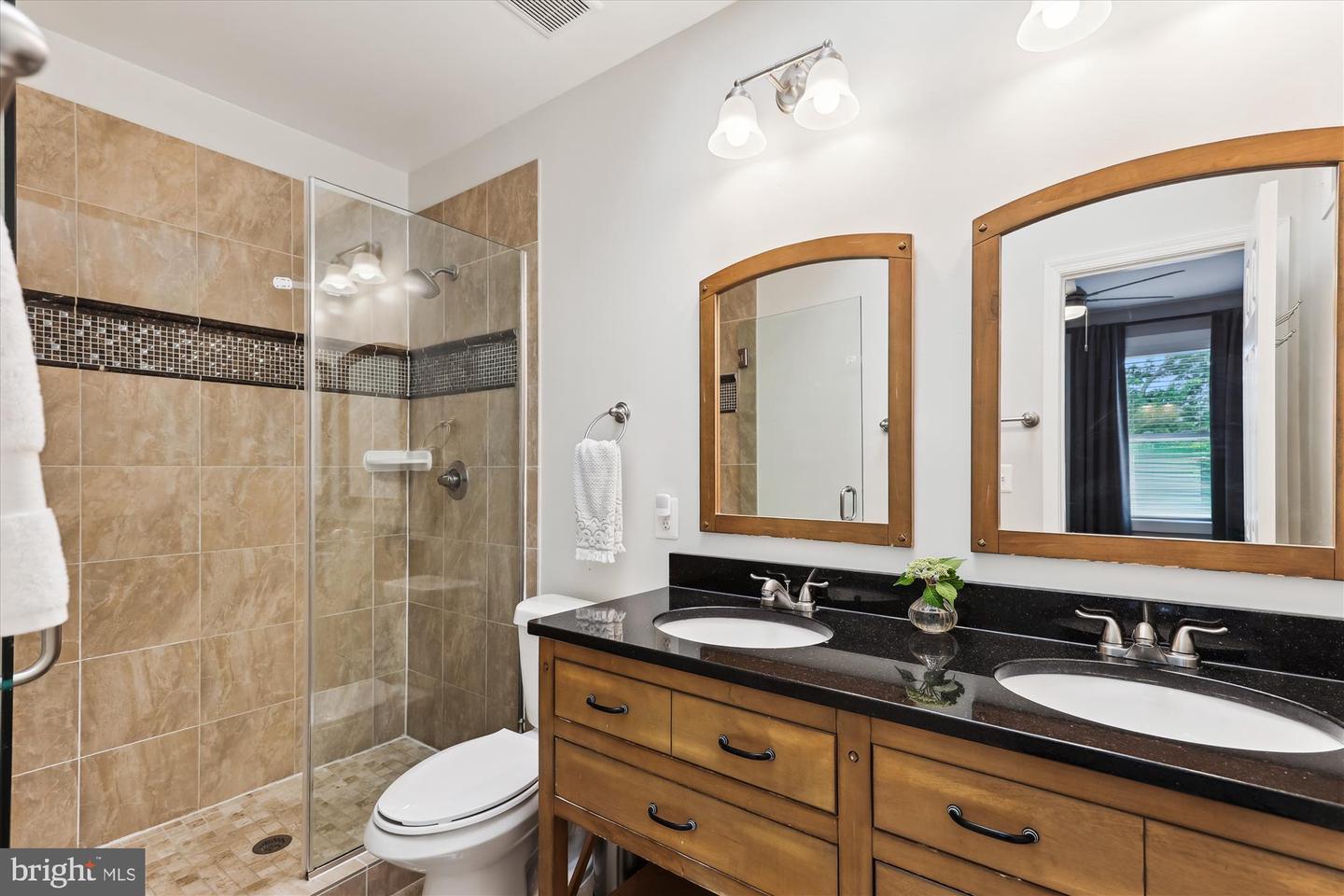422 HAMILTON ST NW, WASHINGTON, District Of Columbia 20011, 4 Bedrooms Bedrooms, ,3 BathroomsBathrooms,Residential,For sale,422 HAMILTON ST NW,DCDC2202962 MLS # DCDC2202962