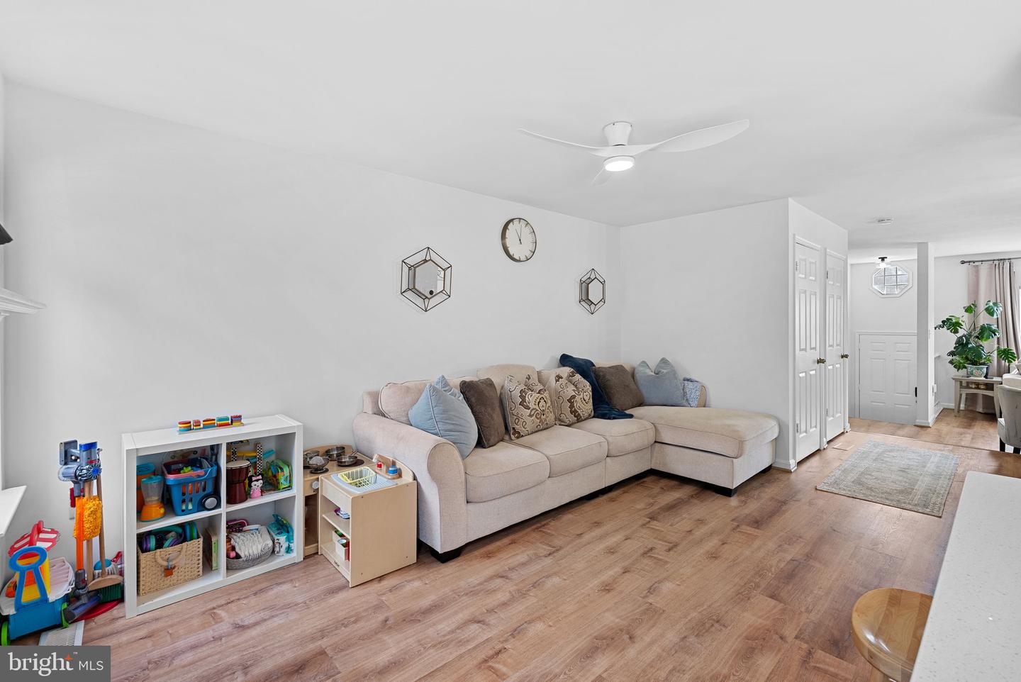 16836 CAPON TREE LN, WOODBRIDGE, Virginia 22191, 3 Bedrooms Bedrooms, ,3 BathroomsBathrooms,Residential,For sale,16836 CAPON TREE LN,VAPW2095796 MLS # VAPW2095796