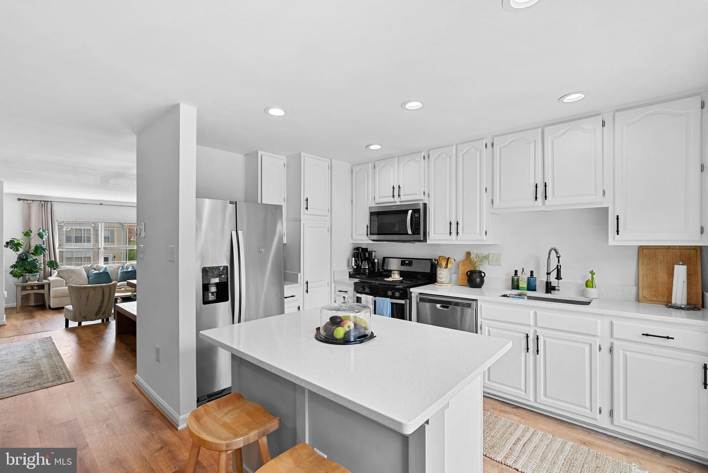 16836 CAPON TREE LN, WOODBRIDGE, Virginia 22191, 3 Bedrooms Bedrooms, ,3 BathroomsBathrooms,Residential,For sale,16836 CAPON TREE LN,VAPW2095796 MLS # VAPW2095796