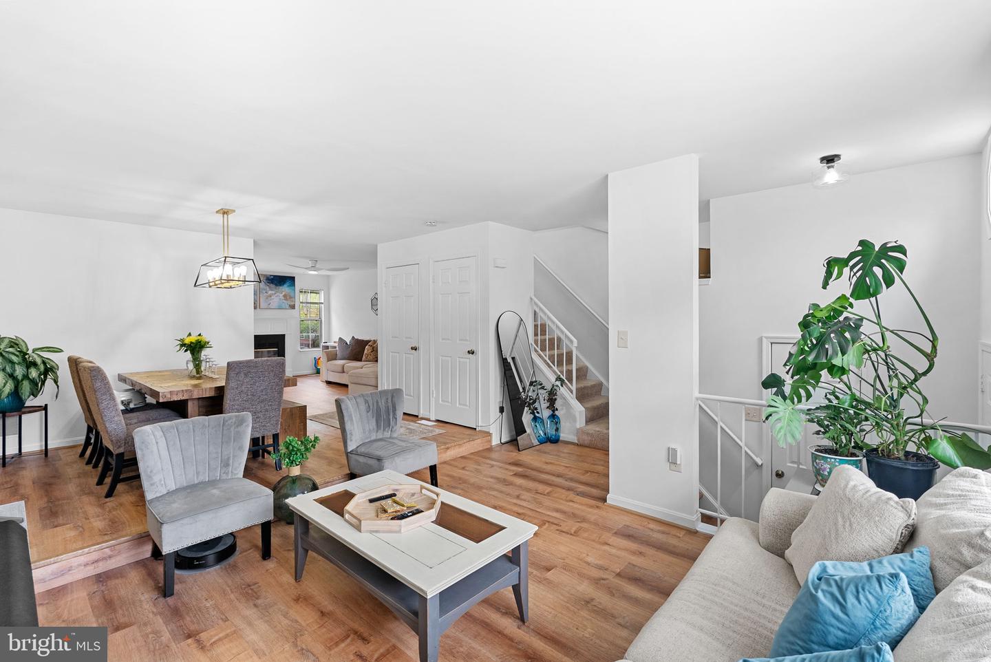 16836 CAPON TREE LN, WOODBRIDGE, Virginia 22191, 3 Bedrooms Bedrooms, ,3 BathroomsBathrooms,Residential,For sale,16836 CAPON TREE LN,VAPW2095796 MLS # VAPW2095796