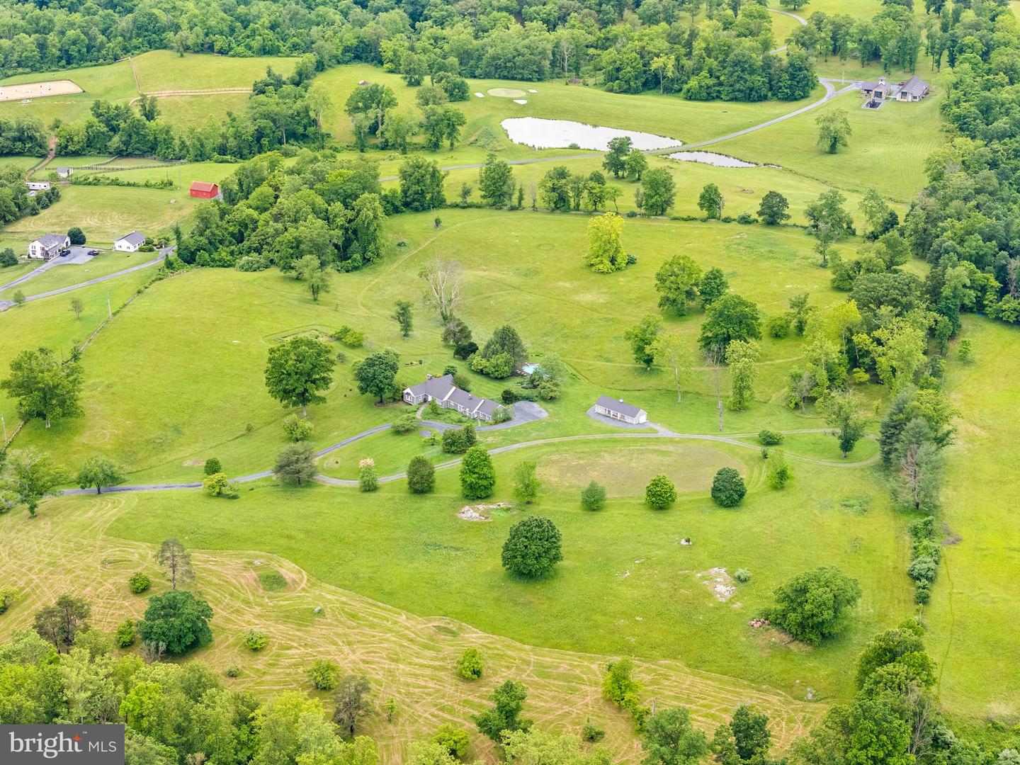 22693 ST LOUIS RD, MIDDLEBURG, Virginia 20117, 3 Bedrooms Bedrooms, ,3 BathroomsBathrooms,Residential,For sale,22693 ST LOUIS RD,VALO2098200 MLS # VALO2098200