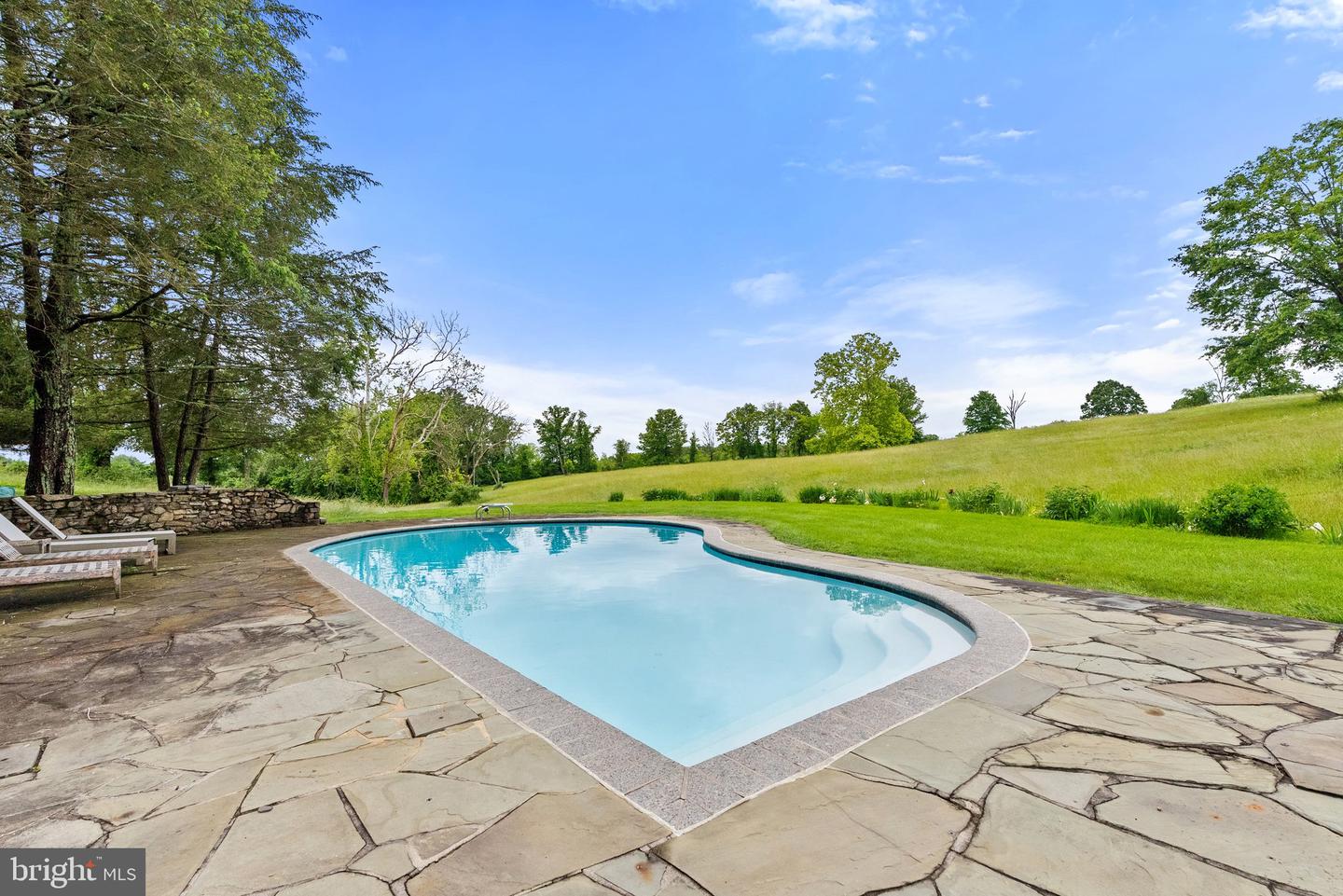 22693 ST LOUIS RD, MIDDLEBURG, Virginia 20117, 3 Bedrooms Bedrooms, ,3 BathroomsBathrooms,Residential,For sale,22693 ST LOUIS RD,VALO2098200 MLS # VALO2098200