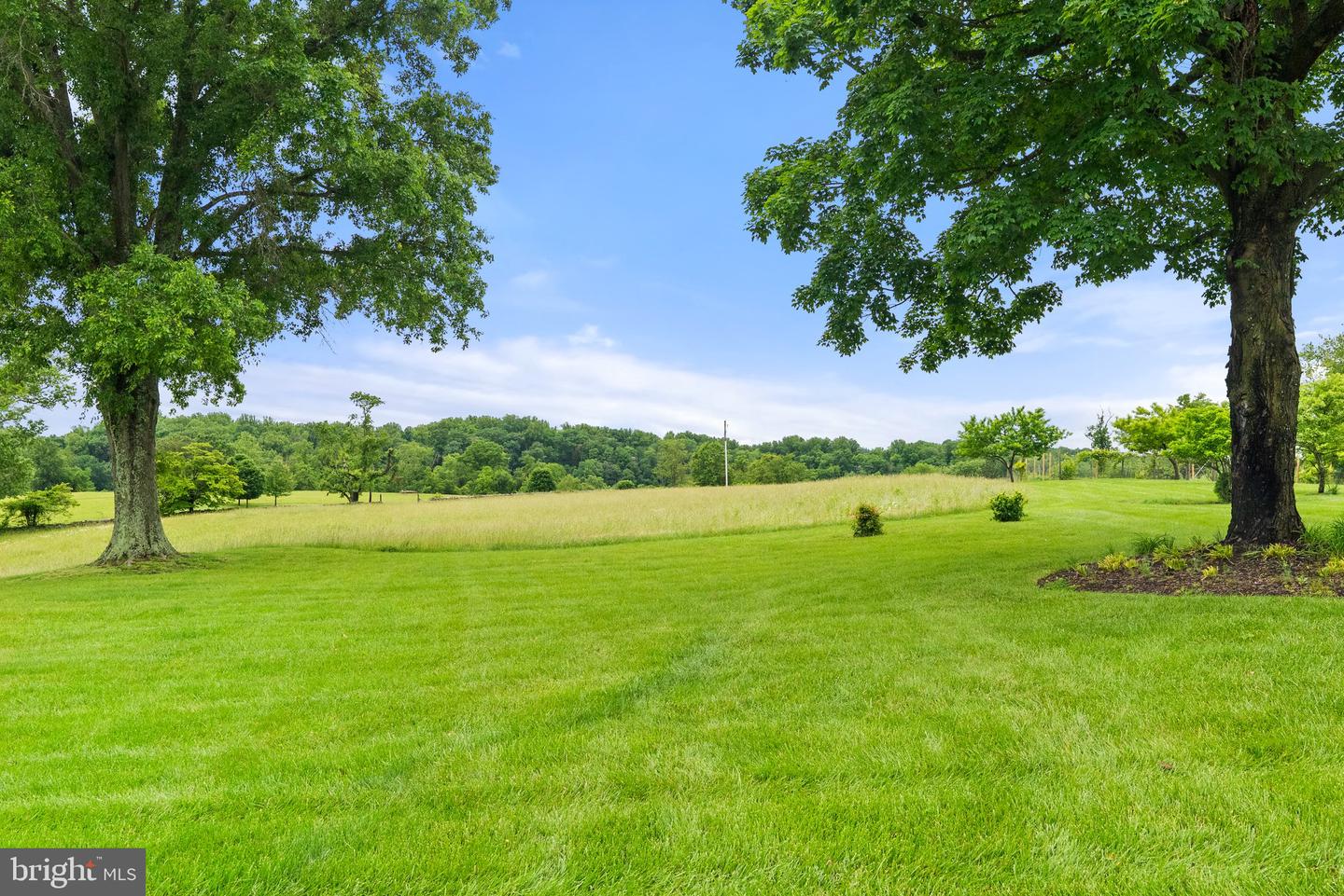 22693 ST LOUIS RD, MIDDLEBURG, Virginia 20117, 3 Bedrooms Bedrooms, ,3 BathroomsBathrooms,Residential,For sale,22693 ST LOUIS RD,VALO2098200 MLS # VALO2098200