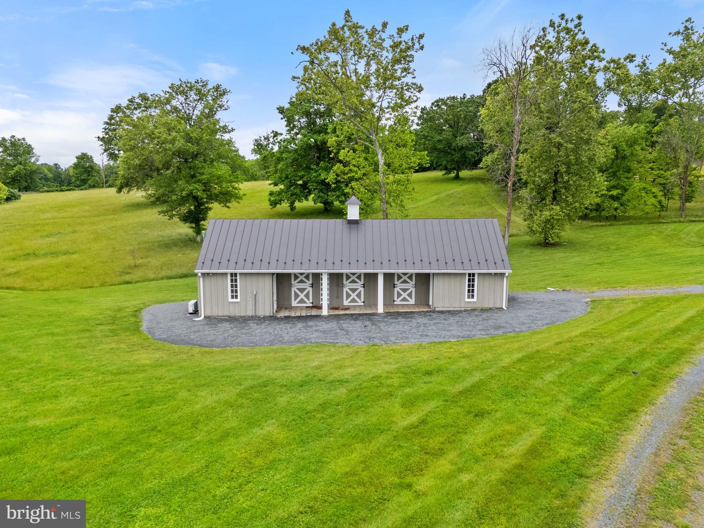 22693 ST LOUIS RD, MIDDLEBURG, Virginia 20117, 3 Bedrooms Bedrooms, ,3 BathroomsBathrooms,Residential,For sale,22693 ST LOUIS RD,VALO2098200 MLS # VALO2098200