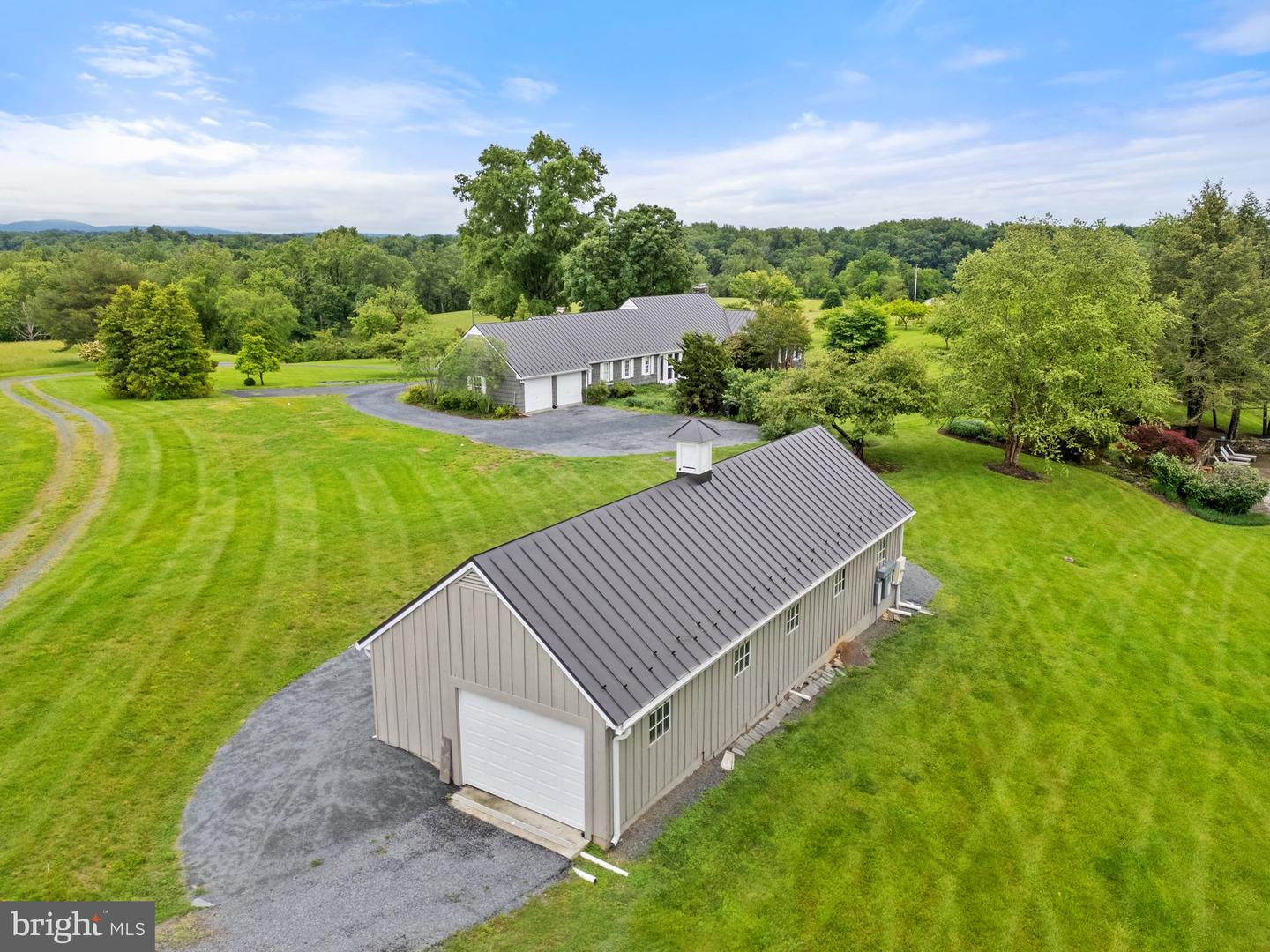 22693 ST LOUIS RD, MIDDLEBURG, Virginia 20117, 3 Bedrooms Bedrooms, ,3 BathroomsBathrooms,Residential,For sale,22693 ST LOUIS RD,VALO2098200 MLS # VALO2098200