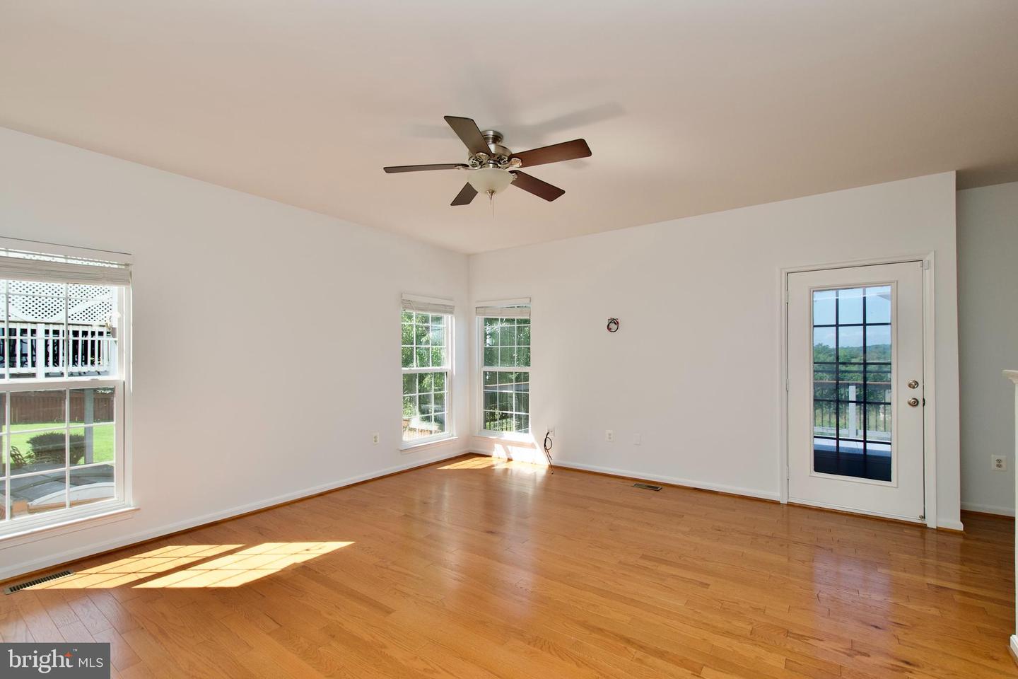 17528 OCTOBER GLORY LOOP, DUMFRIES, Virginia 22026, 4 Bedrooms Bedrooms, ,4 BathroomsBathrooms,Residential,For sale,17528 OCTOBER GLORY LOOP,VAPW2096102 MLS # VAPW2096102