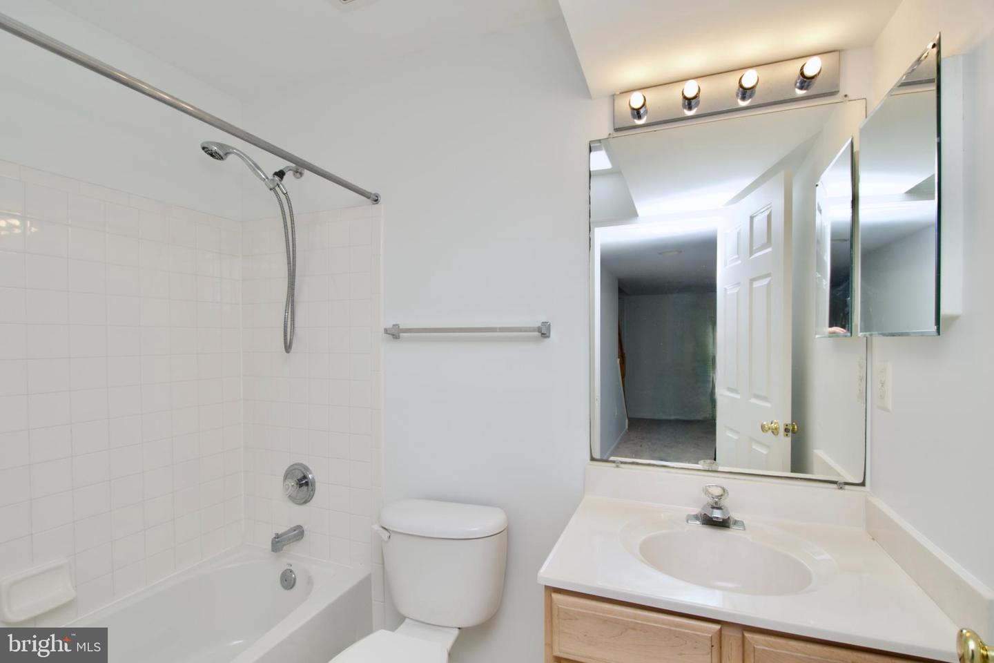 17528 OCTOBER GLORY LOOP, DUMFRIES, Virginia 22026, 4 Bedrooms Bedrooms, ,4 BathroomsBathrooms,Residential,For sale,17528 OCTOBER GLORY LOOP,VAPW2096102 MLS # VAPW2096102