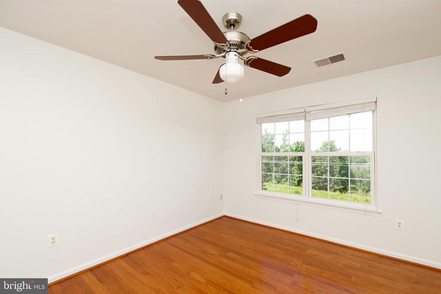 17528 OCTOBER GLORY LOOP, DUMFRIES, Virginia 22026, 4 Bedrooms Bedrooms, ,4 BathroomsBathrooms,Residential,For sale,17528 OCTOBER GLORY LOOP,VAPW2096102 MLS # VAPW2096102