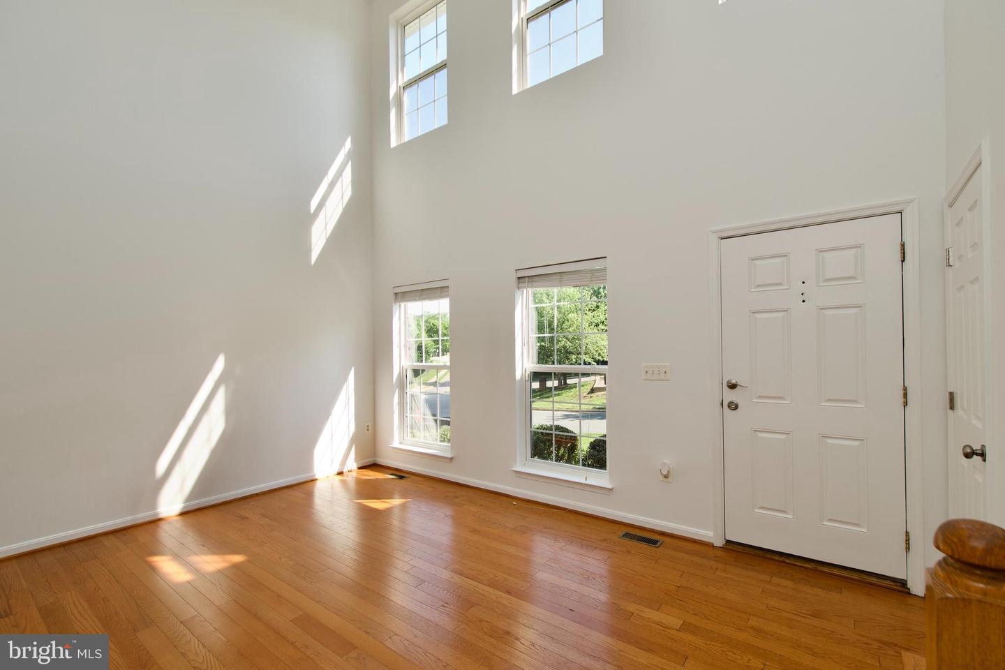 17528 OCTOBER GLORY LOOP, DUMFRIES, Virginia 22026, 4 Bedrooms Bedrooms, ,4 BathroomsBathrooms,Residential,For sale,17528 OCTOBER GLORY LOOP,VAPW2096102 MLS # VAPW2096102