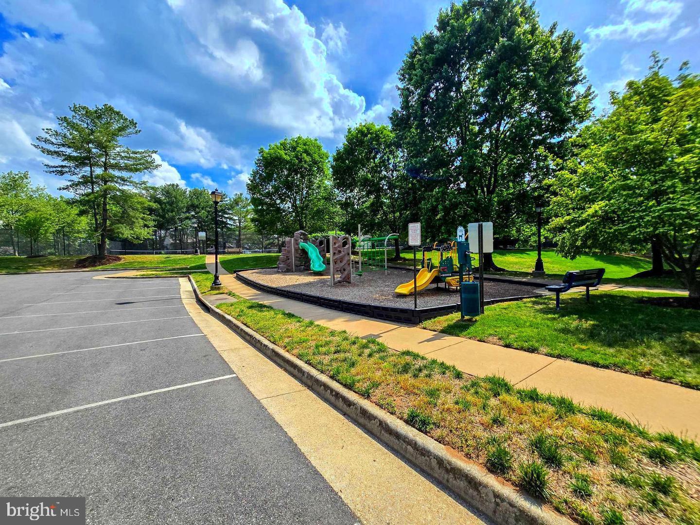 17528 OCTOBER GLORY LOOP, DUMFRIES, Virginia 22026, 4 Bedrooms Bedrooms, ,4 BathroomsBathrooms,Residential,For sale,17528 OCTOBER GLORY LOOP,VAPW2096102 MLS # VAPW2096102