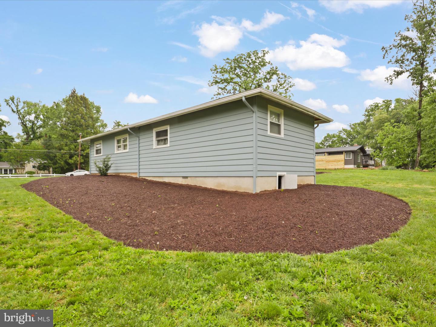 801 2ND ST, HERNDON, Virginia 20170, 5 Bedrooms Bedrooms, ,3 BathroomsBathrooms,Residential,For sale,801 2ND ST,VAFX2245000 MLS # VAFX2245000