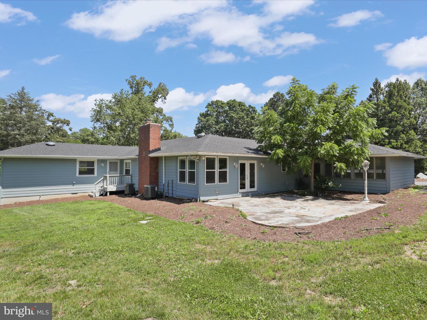 801 2ND ST, HERNDON, Virginia 20170, 5 Bedrooms Bedrooms, ,3 BathroomsBathrooms,Residential,For sale,801 2ND ST,VAFX2245000 MLS # VAFX2245000