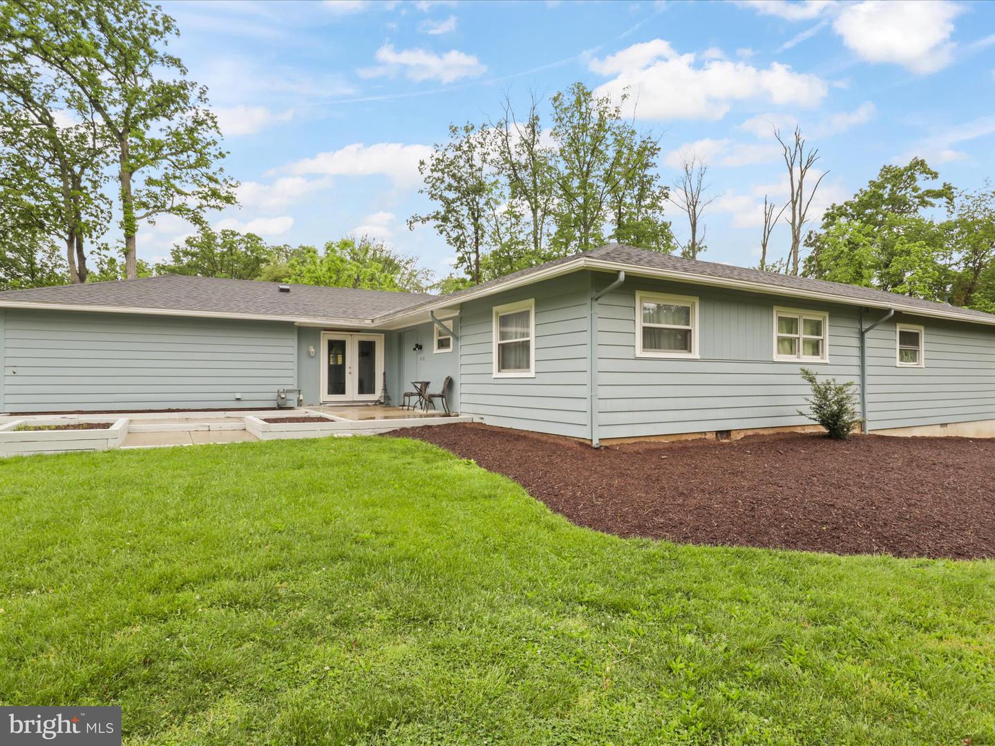 801 2ND ST, HERNDON, Virginia 20170, 5 Bedrooms Bedrooms, ,3 BathroomsBathrooms,Residential,For sale,801 2ND ST,VAFX2245000 MLS # VAFX2245000