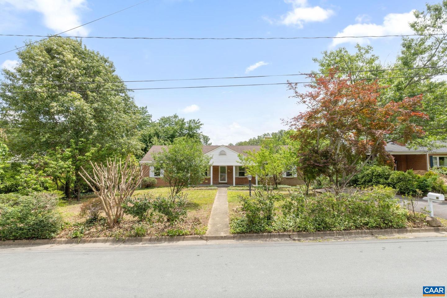 104 CHAUCER RD, CHARLOTTESVILLE, Virginia 22901, 4 Bedrooms Bedrooms, ,3 BathroomsBathrooms,Residential,For sale,104 CHAUCER RD,665301 MLS # 665301