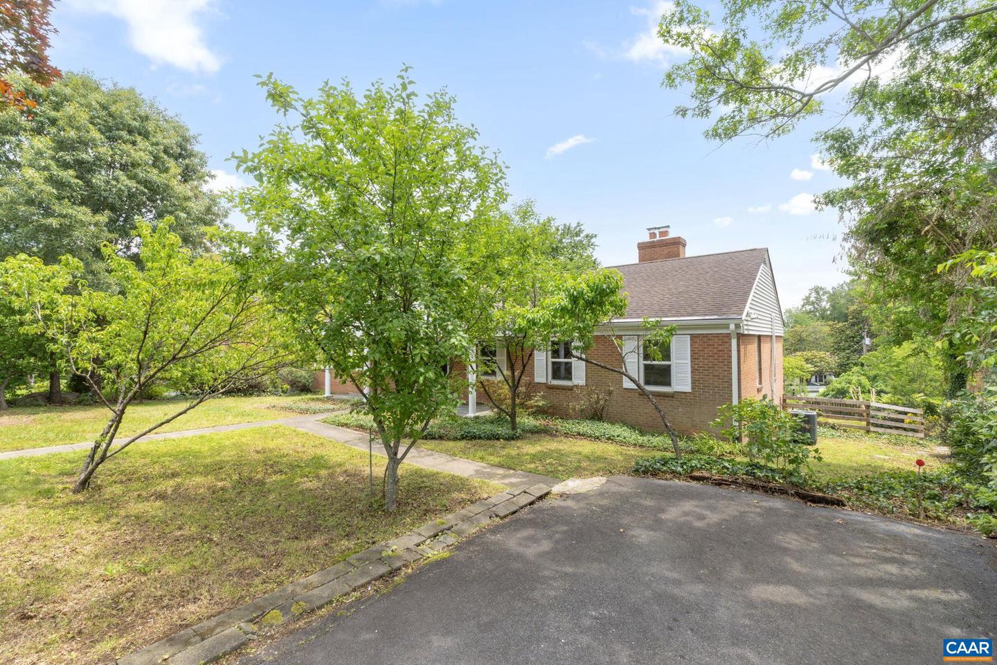 104 CHAUCER RD, CHARLOTTESVILLE, Virginia 22901, 4 Bedrooms Bedrooms, ,3 BathroomsBathrooms,Residential,For sale,104 CHAUCER RD,665301 MLS # 665301
