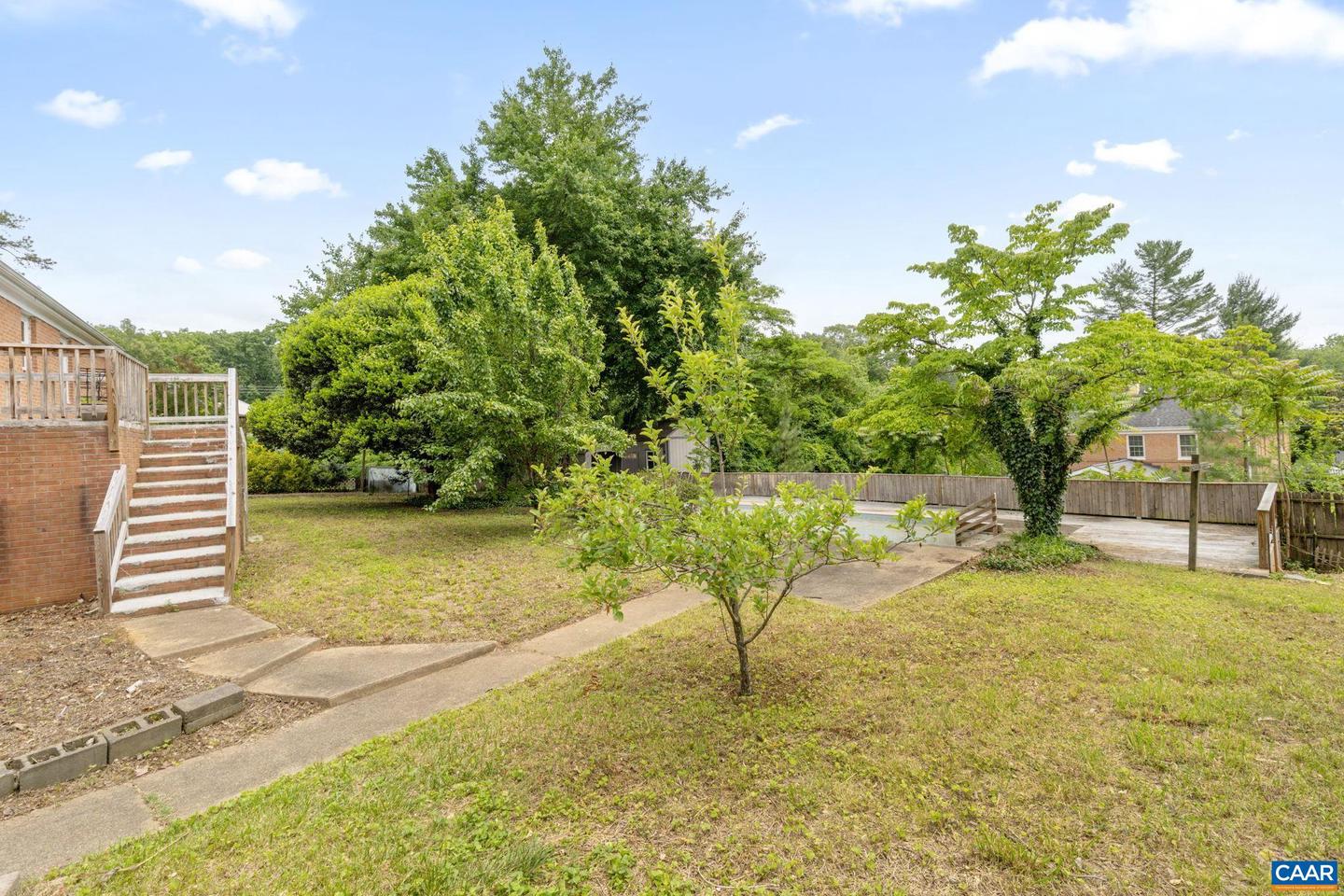 104 CHAUCER RD, CHARLOTTESVILLE, Virginia 22901, 4 Bedrooms Bedrooms, ,3 BathroomsBathrooms,Residential,For sale,104 CHAUCER RD,665301 MLS # 665301