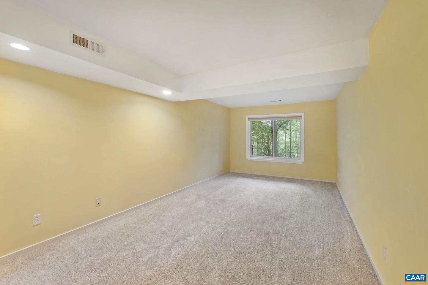 1248 CLIFDEN GREENE, CHARLOTTESVILLE, Virginia 22901, 2 Bedrooms Bedrooms, ,1 BathroomBathrooms,Residential,For sale,1248 CLIFDEN GREENE,665312 MLS # 665312