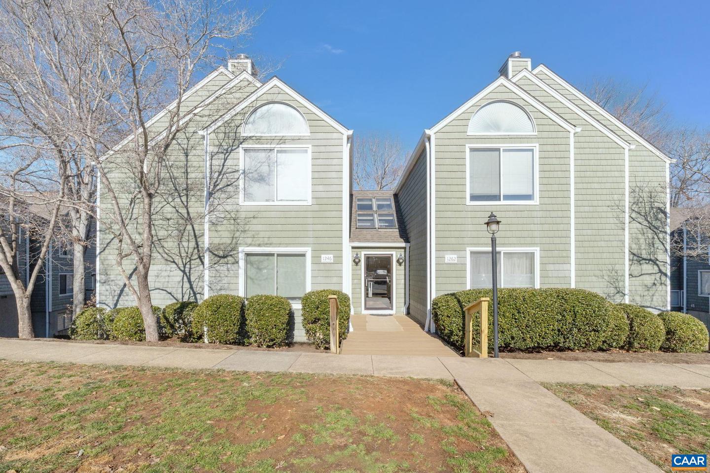 1248 CLIFDEN GREENE, CHARLOTTESVILLE, Virginia 22901, 2 Bedrooms Bedrooms, ,1 BathroomBathrooms,Residential,For sale,1248 CLIFDEN GREENE,665312 MLS # 665312
