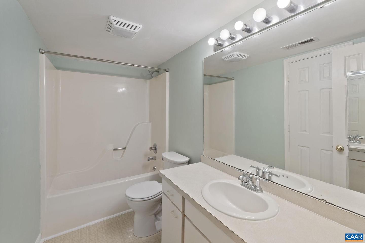 1248 CLIFDEN GREENE, CHARLOTTESVILLE, Virginia 22901, 2 Bedrooms Bedrooms, ,1 BathroomBathrooms,Residential,For sale,1248 CLIFDEN GREENE,665312 MLS # 665312