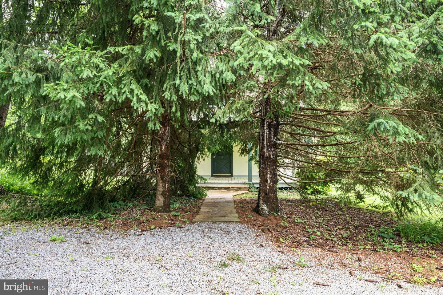 616 PINE GROVE RD, BLUEMONT, Virginia 20135, 3 Bedrooms Bedrooms, ,2 BathroomsBathrooms,Residential,For sale,616 PINE GROVE RD,VACL2003794 MLS # VACL2003794