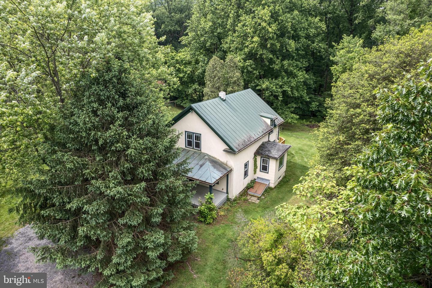 616 PINE GROVE RD, BLUEMONT, Virginia 20135, 3 Bedrooms Bedrooms, ,2 BathroomsBathrooms,Residential,For sale,616 PINE GROVE RD,VACL2003794 MLS # VACL2003794