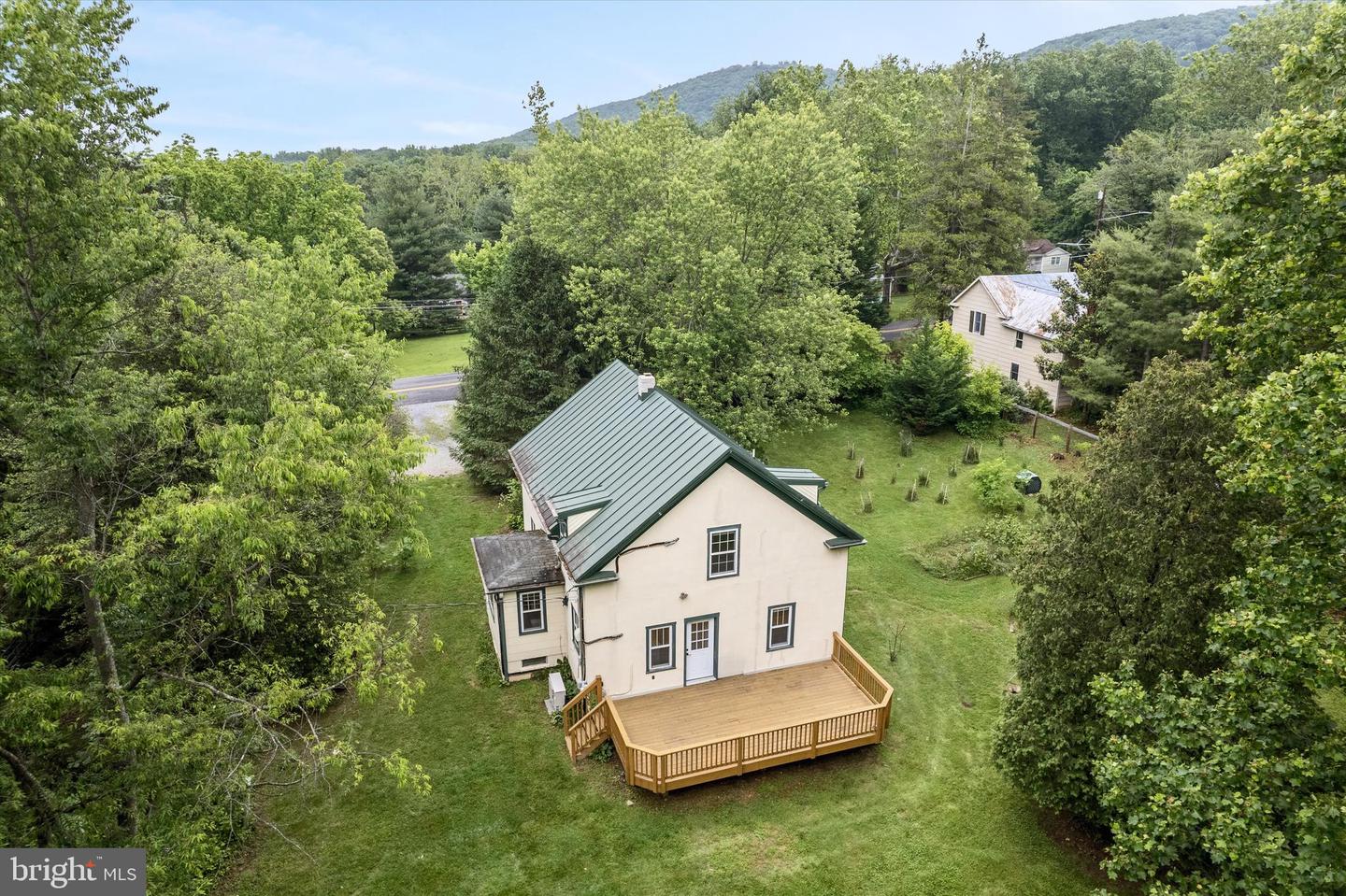616 PINE GROVE RD, BLUEMONT, Virginia 20135, 3 Bedrooms Bedrooms, ,2 BathroomsBathrooms,Residential,For sale,616 PINE GROVE RD,VACL2003794 MLS # VACL2003794