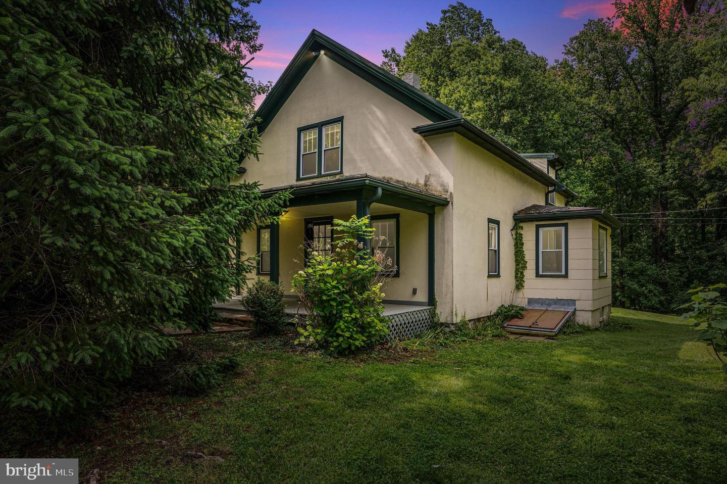 616 PINE GROVE RD, BLUEMONT, Virginia 20135, 3 Bedrooms Bedrooms, ,2 BathroomsBathrooms,Residential,For sale,616 PINE GROVE RD,VACL2003794 MLS # VACL2003794