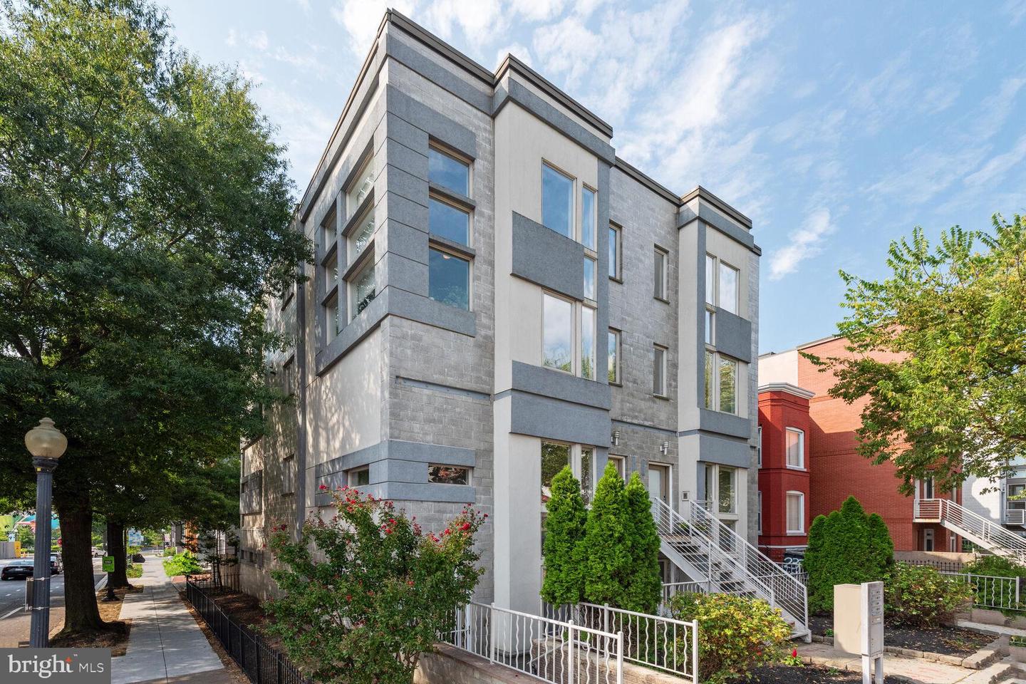 241 R ST NE #A, WASHINGTON, District Of Columbia 20002, 3 Bedrooms Bedrooms, ,2 BathroomsBathrooms,Residential,For sale,241 R ST NE #A,DCDC2203304 MLS # DCDC2203304