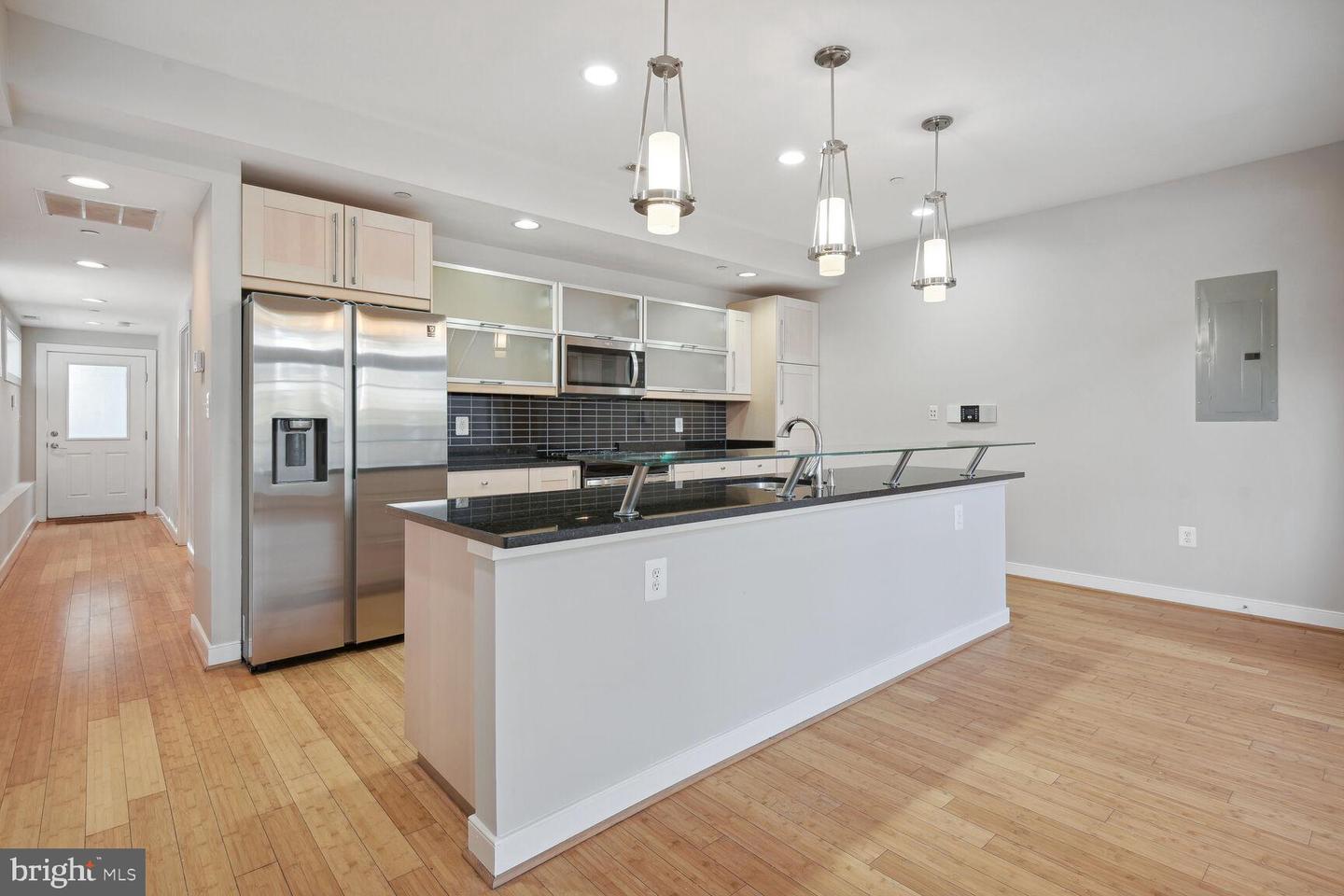 241 R ST NE #A, WASHINGTON, District Of Columbia 20002, 3 Bedrooms Bedrooms, ,2 BathroomsBathrooms,Residential,For sale,241 R ST NE #A,DCDC2203304 MLS # DCDC2203304