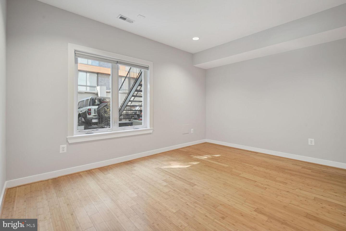 241 R ST NE #A, WASHINGTON, District Of Columbia 20002, 3 Bedrooms Bedrooms, ,2 BathroomsBathrooms,Residential,For sale,241 R ST NE #A,DCDC2203304 MLS # DCDC2203304