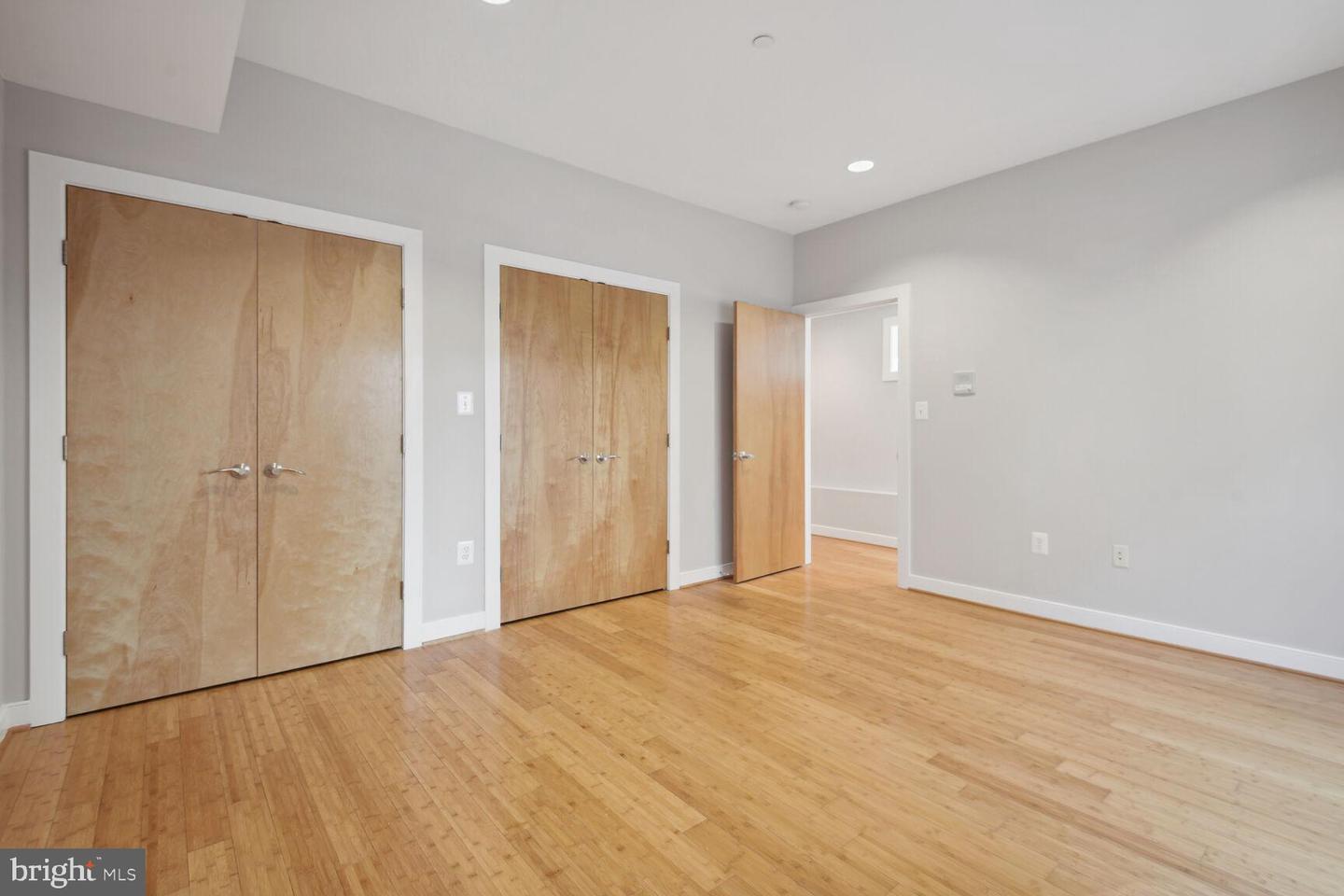 241 R ST NE #A, WASHINGTON, District Of Columbia 20002, 3 Bedrooms Bedrooms, ,2 BathroomsBathrooms,Residential,For sale,241 R ST NE #A,DCDC2203304 MLS # DCDC2203304