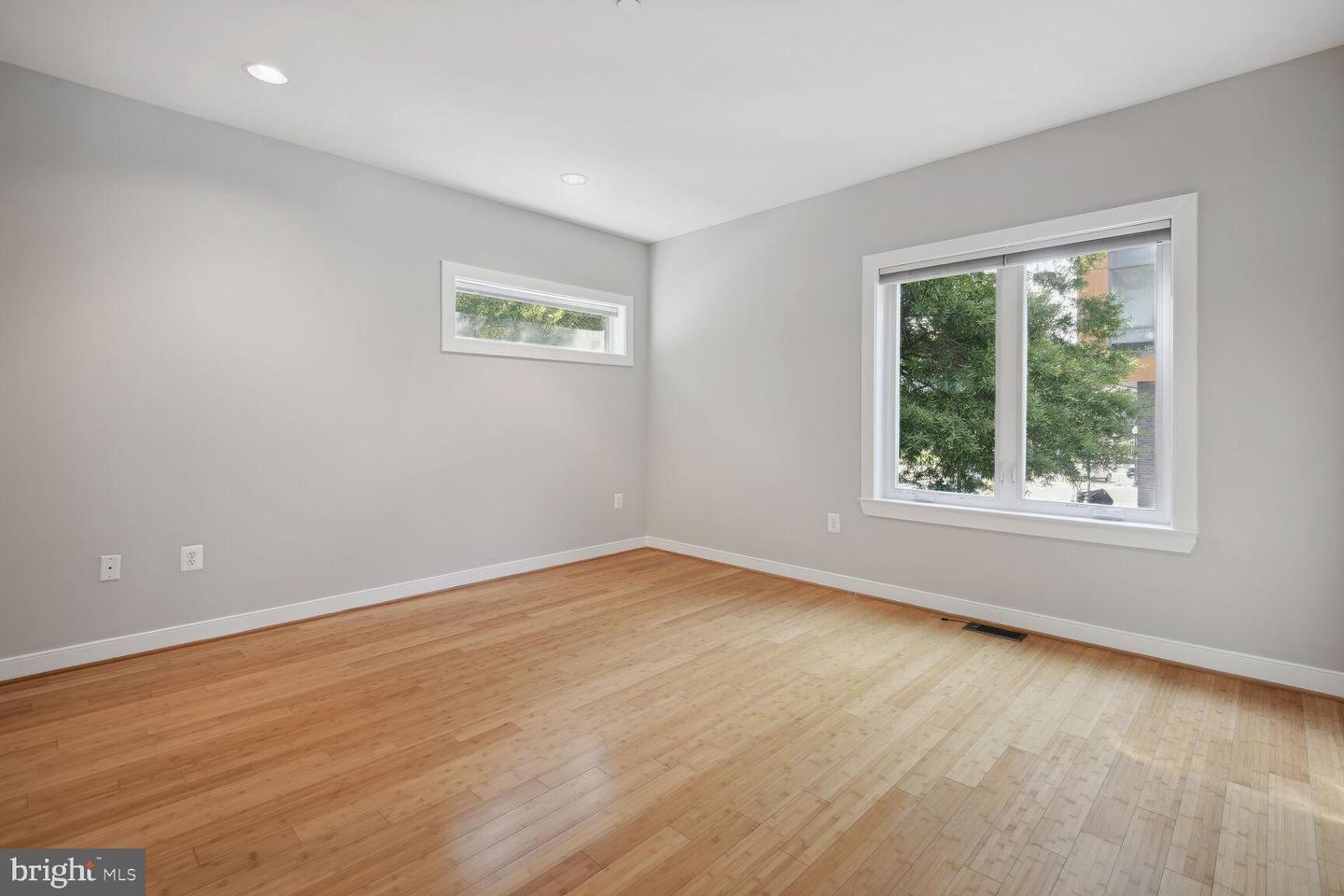 241 R ST NE #A, WASHINGTON, District Of Columbia 20002, 3 Bedrooms Bedrooms, ,2 BathroomsBathrooms,Residential,For sale,241 R ST NE #A,DCDC2203304 MLS # DCDC2203304