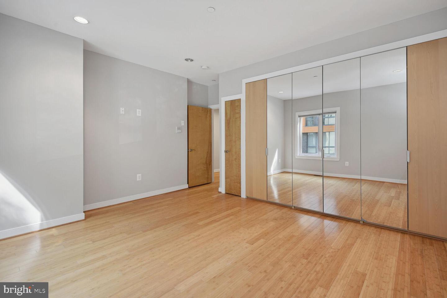 241 R ST NE #A, WASHINGTON, District Of Columbia 20002, 3 Bedrooms Bedrooms, ,2 BathroomsBathrooms,Residential,For sale,241 R ST NE #A,DCDC2203304 MLS # DCDC2203304