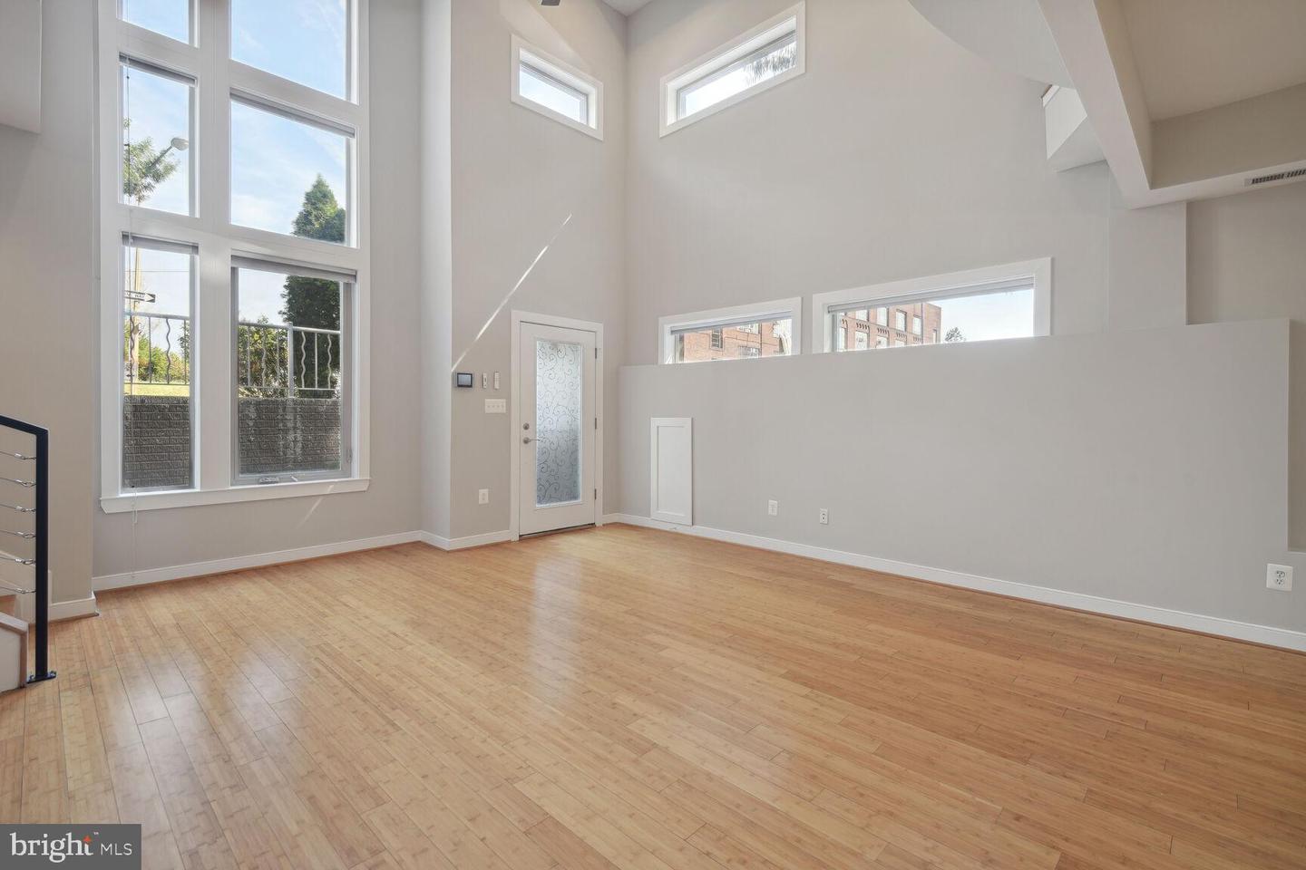 241 R ST NE #A, WASHINGTON, District Of Columbia 20002, 3 Bedrooms Bedrooms, ,2 BathroomsBathrooms,Residential,For sale,241 R ST NE #A,DCDC2203304 MLS # DCDC2203304