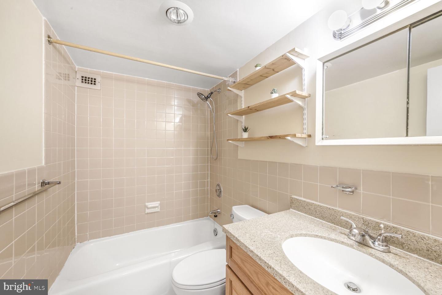 2939 VAN NESS ST NW #608, WASHINGTON, District Of Columbia 20008, 1 Bedroom Bedrooms, ,1 BathroomBathrooms,Residential,For sale,2939 VAN NESS ST NW #608,DCDC2203656 MLS # DCDC2203656