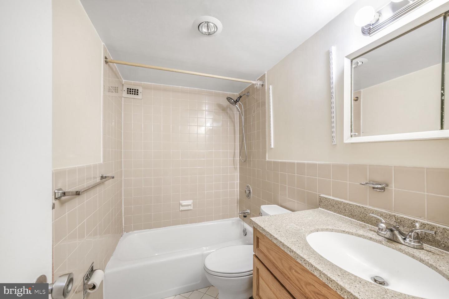 2939 VAN NESS ST NW #608, WASHINGTON, District Of Columbia 20008, 1 Bedroom Bedrooms, ,1 BathroomBathrooms,Residential,For sale,2939 VAN NESS ST NW #608,DCDC2203656 MLS # DCDC2203656