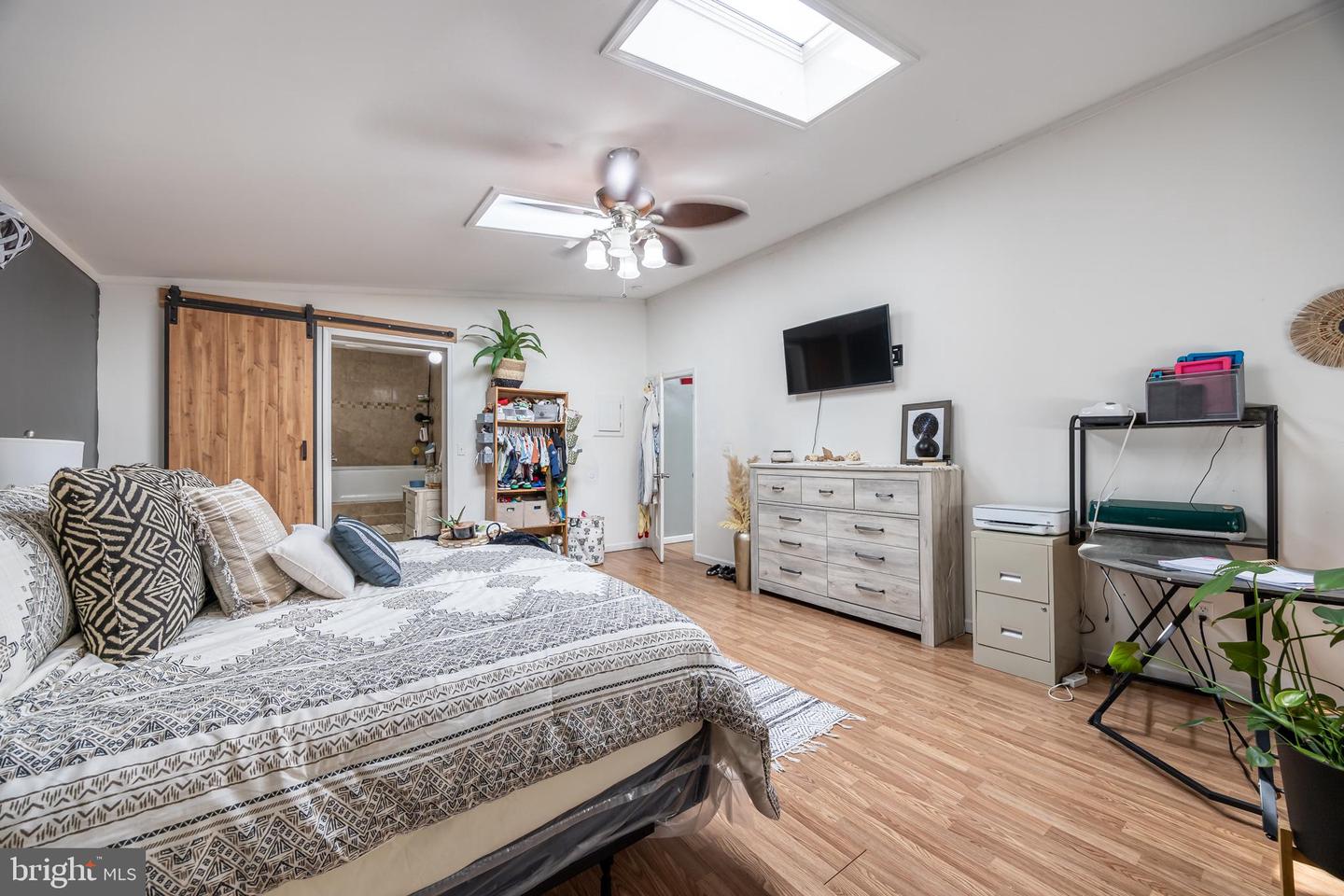 10452 WILHOITS MILL RD, BARBOURSVILLE, Virginia 22923, 4 Bedrooms Bedrooms, 10 Rooms Rooms,2 BathroomsBathrooms,Residential,For sale,10452 WILHOITS MILL RD,VAGR2000722 MLS # VAGR2000722